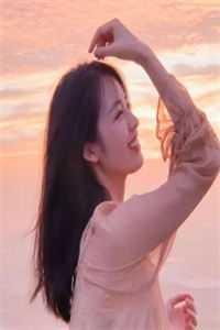 穿成丞相千金后,我每天都在吃瓜