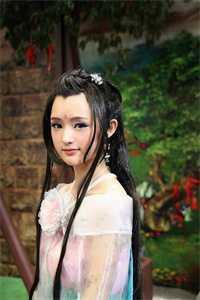 穿书七零:文工团来了个大美人全